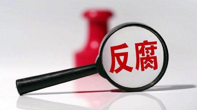 亚洲产国偷v产偷v自拍涩爱